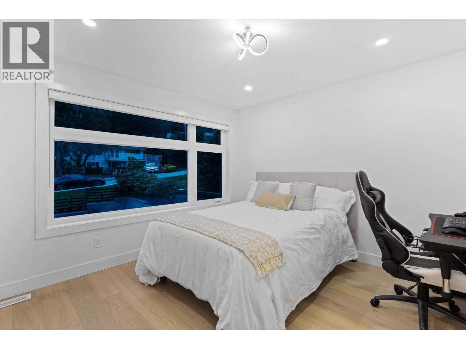 929 Canyon Boulevard, North Vancouver, British Columbia  V7R 2J9 - Photo 14 - R3130702