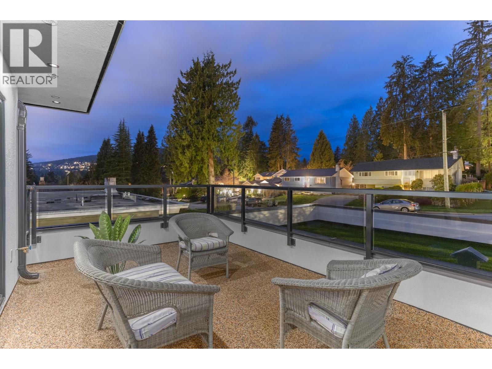929 Canyon Boulevard, North Vancouver, British Columbia  V7R 2J9 - Photo 24 - R3130702