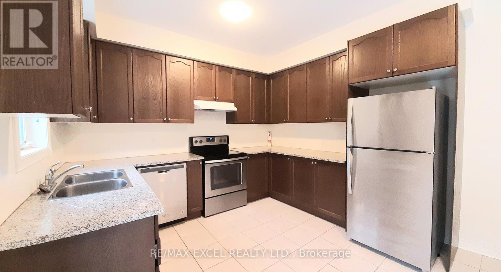 144 Greenwood Road, Whitchurch-Stouffville, Ontario  L4A 4N7 - Photo 4 - N13225622