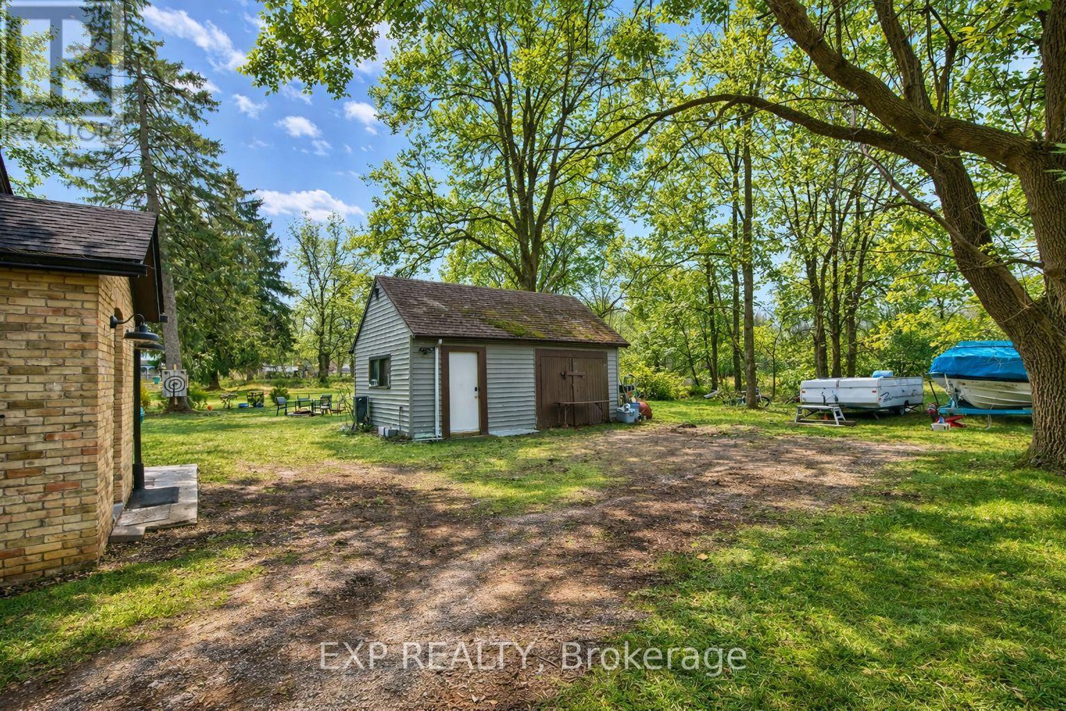 120 Main Street, Southwest Middlesex, Ontario  N0L 1M0 - Photo 9 - X12913112