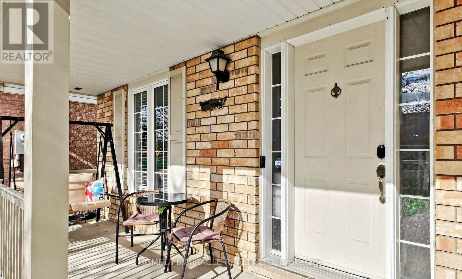 361 Brisdale Drive N, Brampton, Ontario  L7A 3M6 - Photo 3 - W13225580