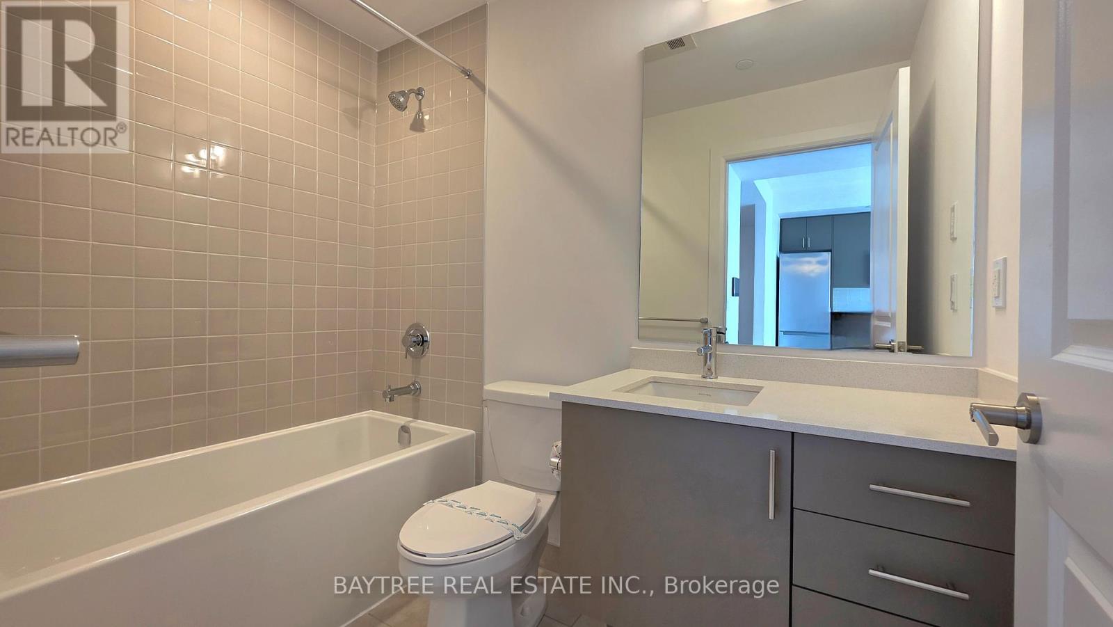 715 - 3240 William Coltson Avenue, Oakville, Ontario  L6H 8C8 - Photo 8 - W13225602