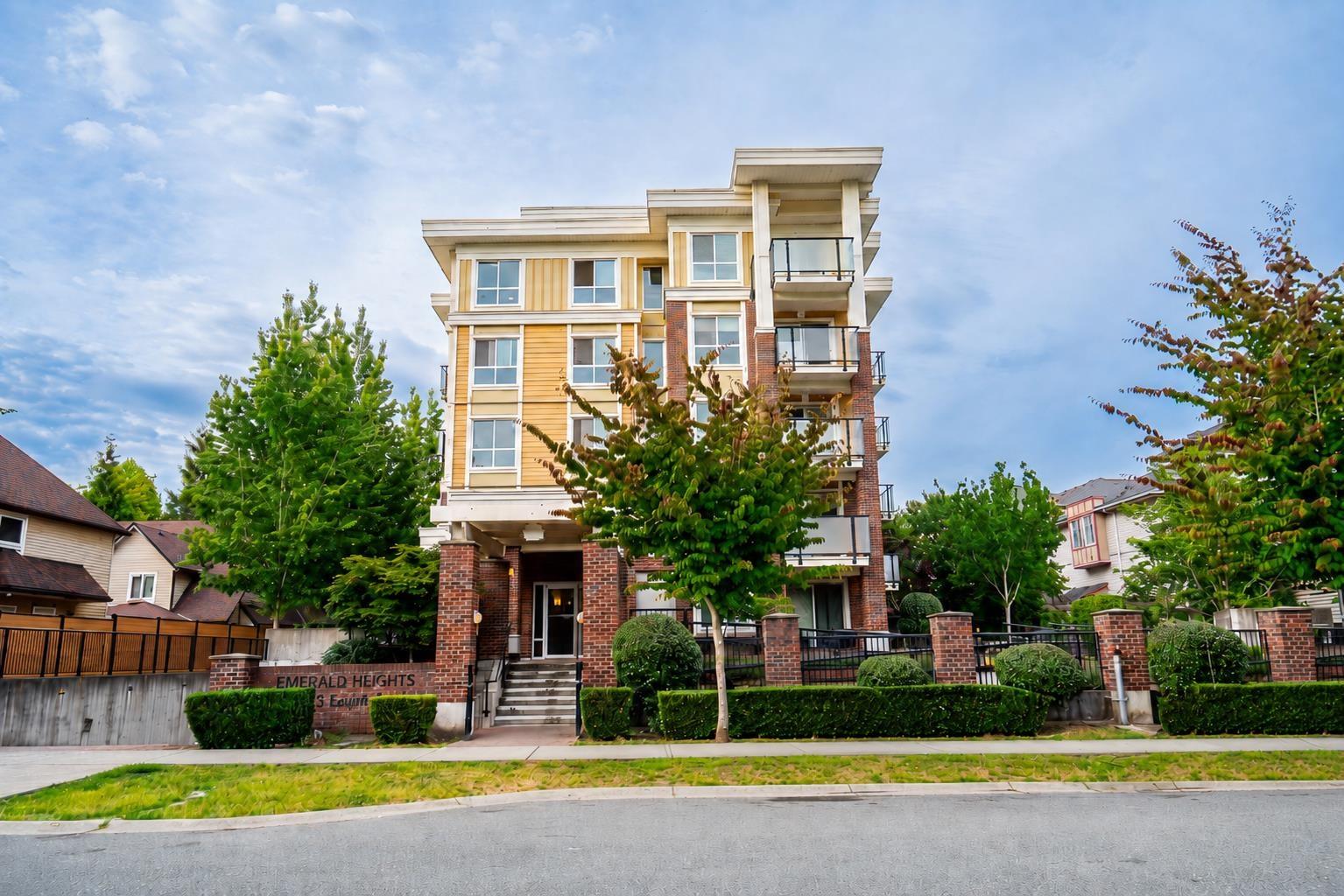313 13883 LAUREL DRIVE, surrey, British Columbia