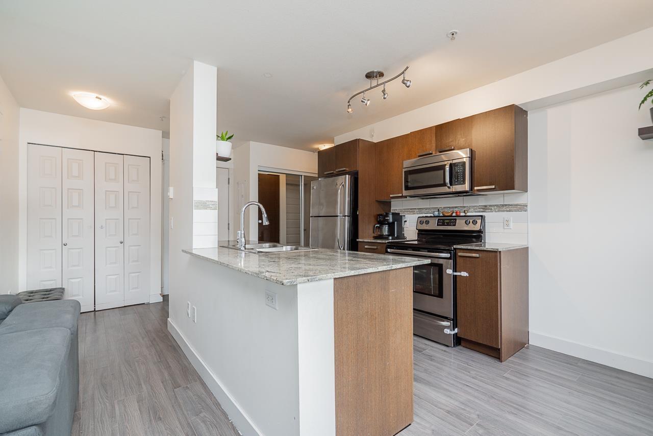 313 13883 Laurel Drive, Surrey, British Columbia  V3T 1A8 - Photo 11 - R3130733