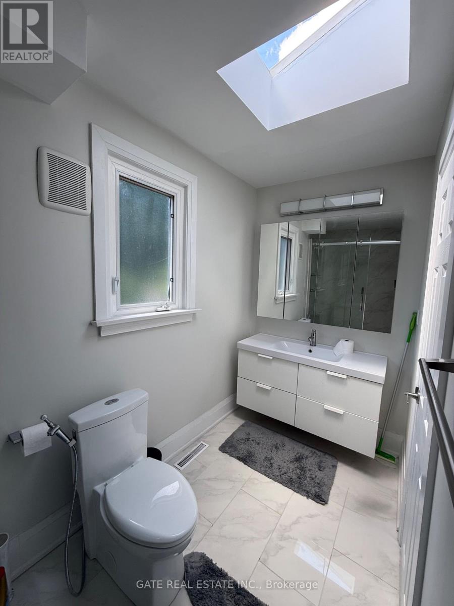 88 Lawrence Avenue, Richmond Hill, Ontario  L4C 1Z3 - Photo 23 - N13219558