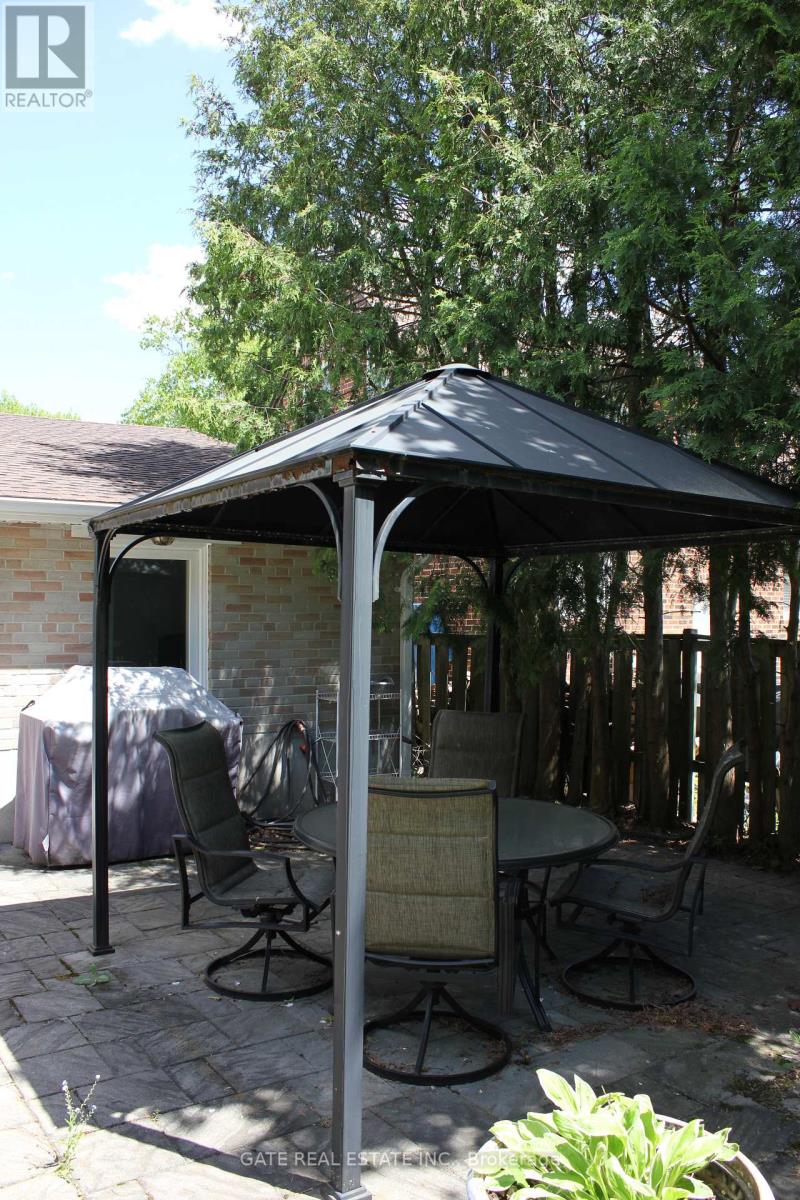 88 Lawrence Avenue, Richmond Hill, Ontario  L4C 1Z3 - Photo 33 - N13219558