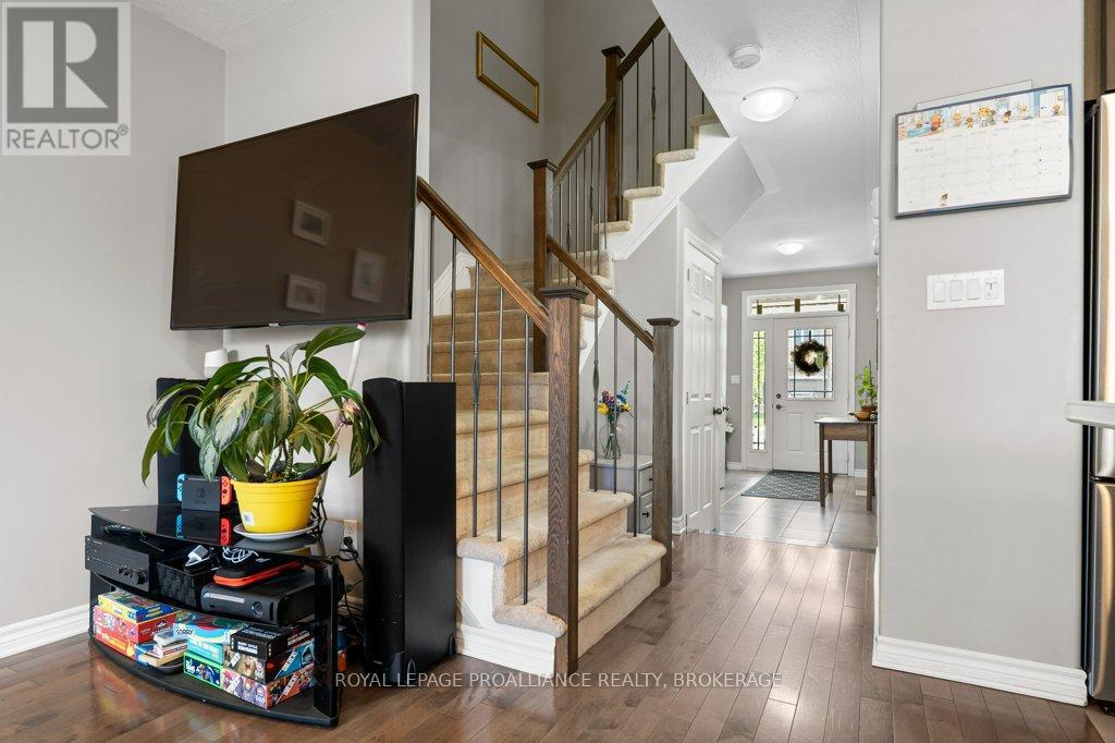 1560 Davenport Crescent, Kingston, Ontario K7P 0H7 - Photo 6 - X13222318