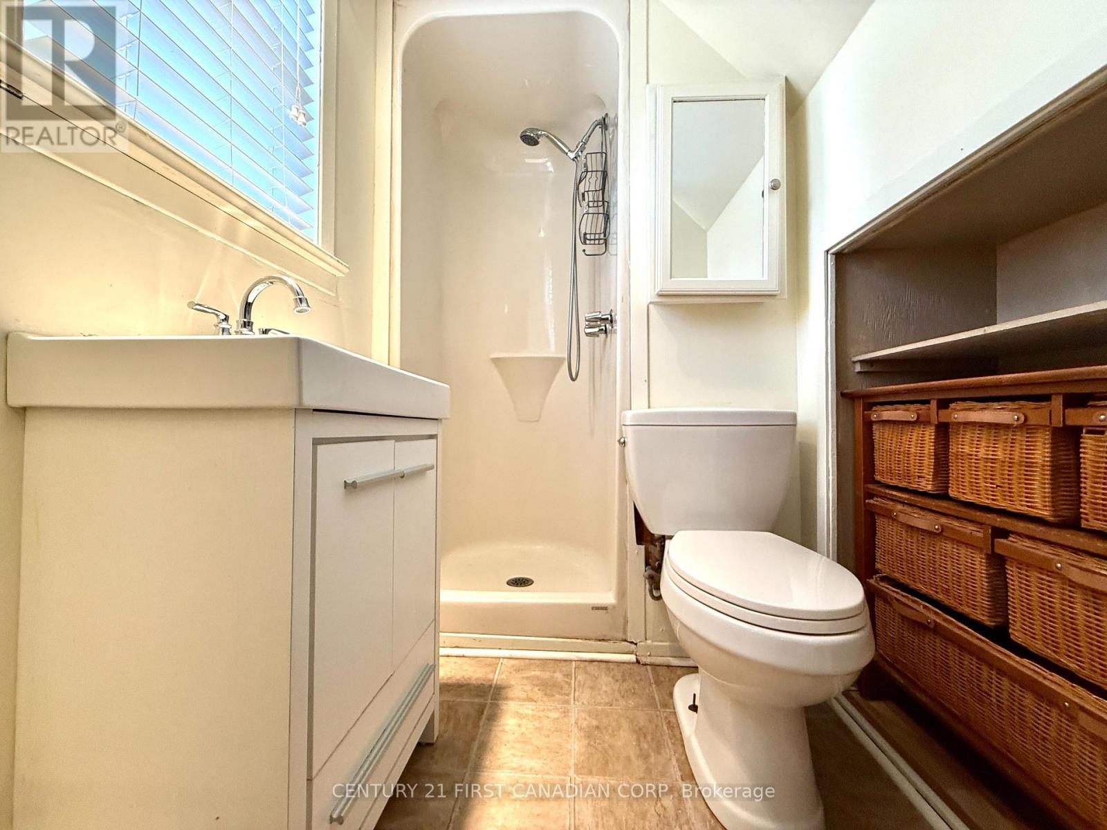 3 Ward Street N, Lambton Shores, Ontario  N0M 1B0 - Photo 12 - X13225650
