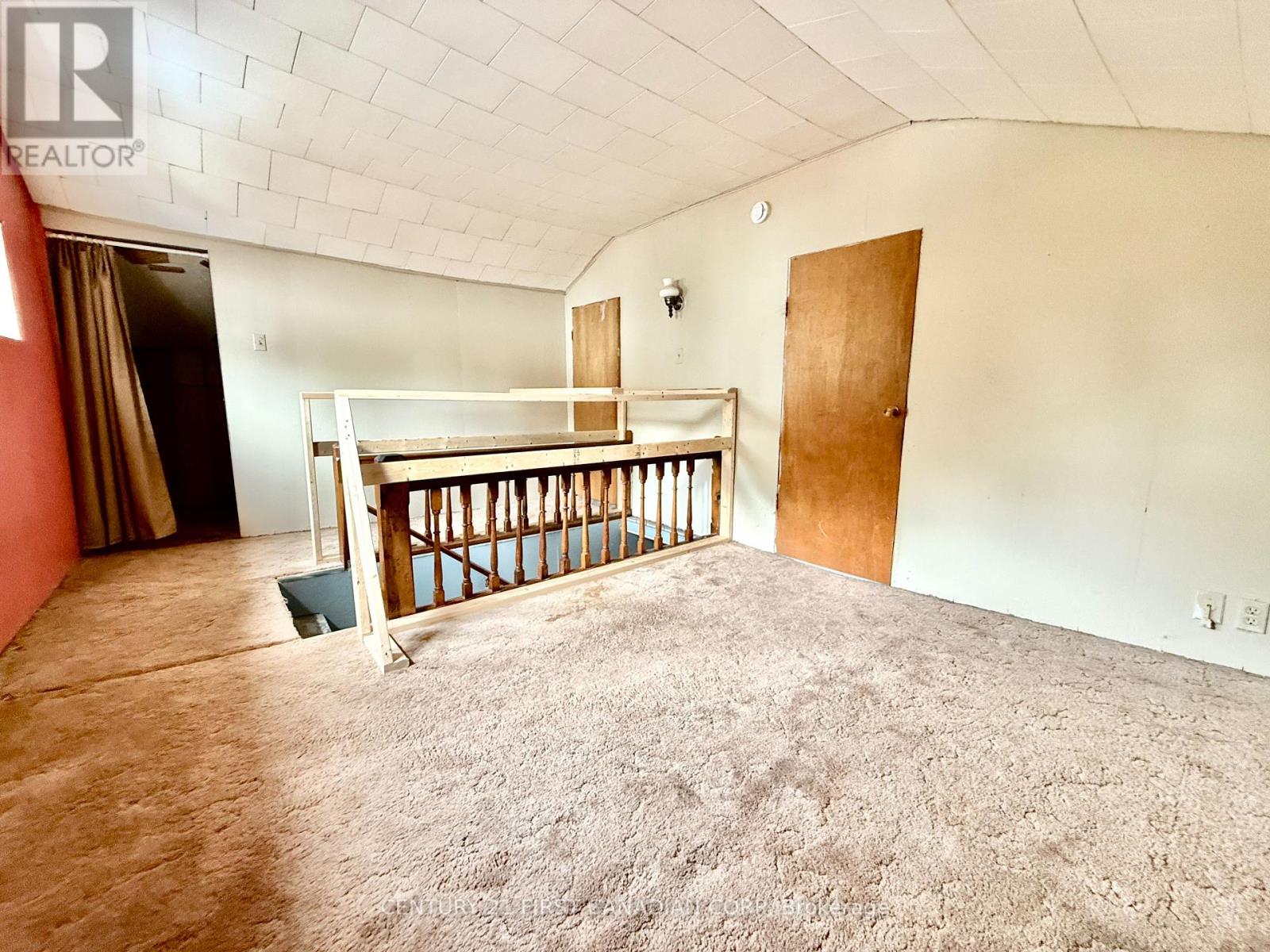 3 Ward Street N, Lambton Shores, Ontario  N0M 1B0 - Photo 14 - X13225650