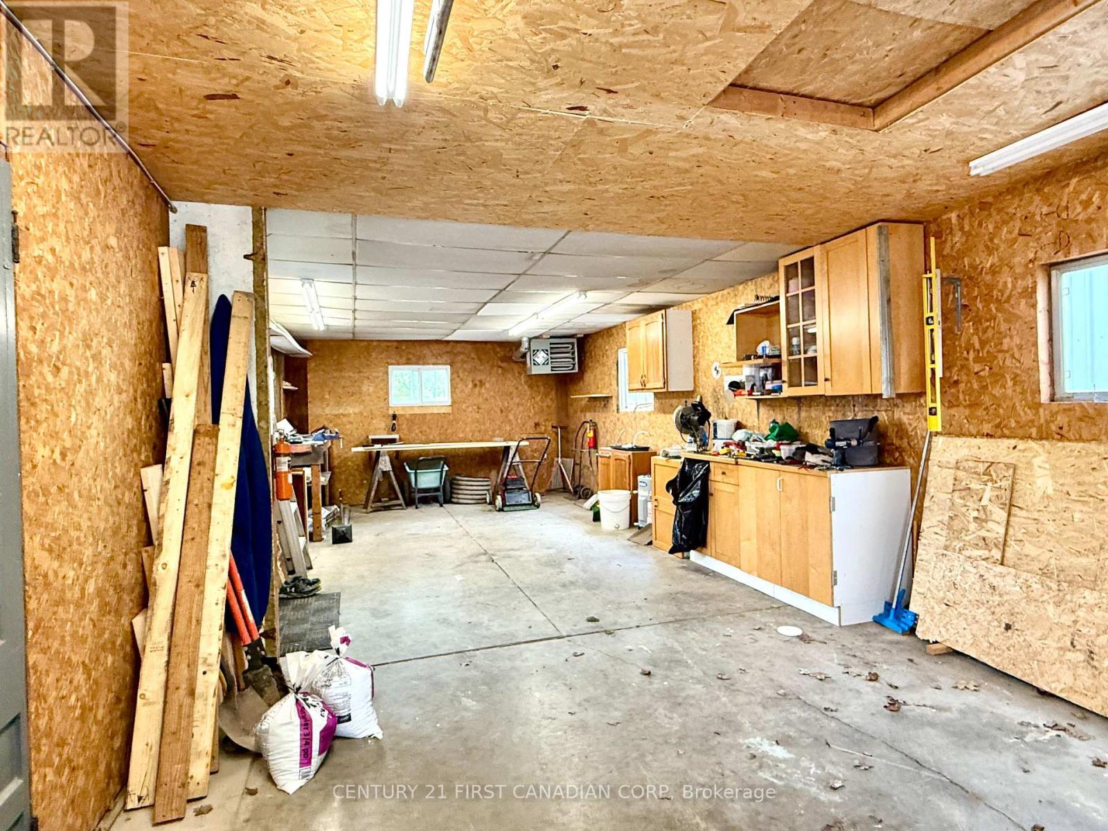 3 Ward Street N, Lambton Shores, Ontario  N0M 1B0 - Photo 17 - X13225650