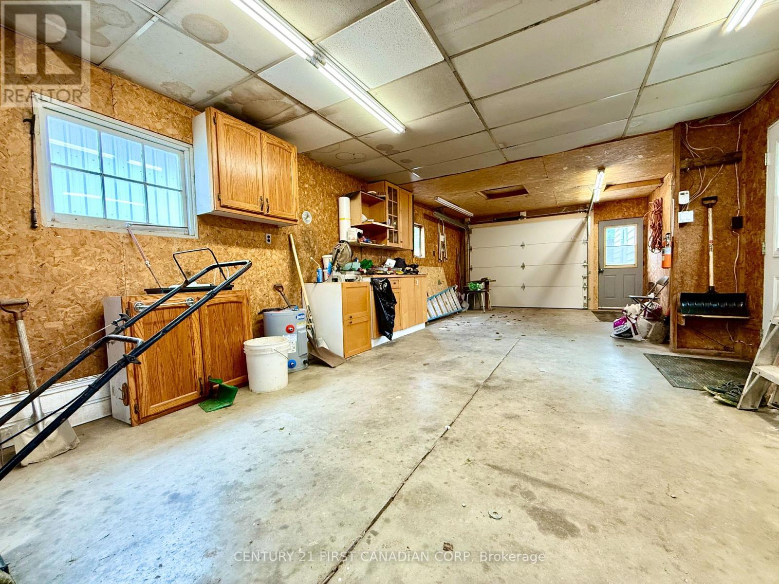 3 Ward Street N, Lambton Shores, Ontario  N0M 1B0 - Photo 19 - X13225650