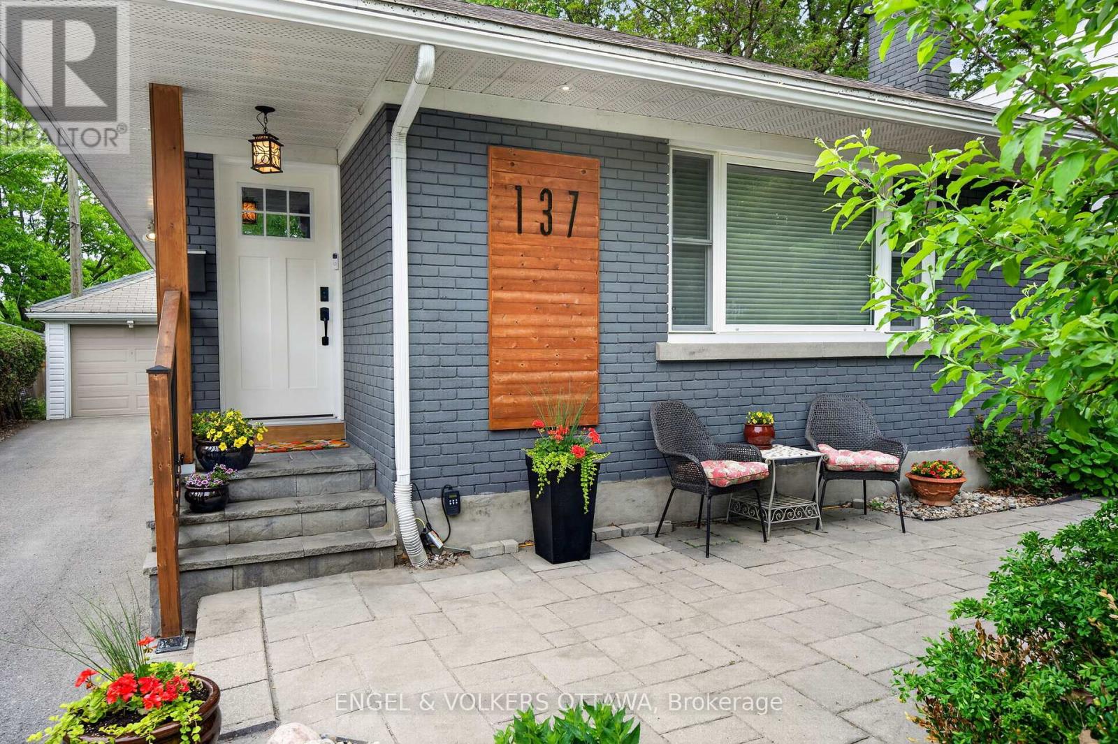 137 Rachael Avenue, Ottawa, Ontario  K1H 6C5 - Photo 2 - X13225654