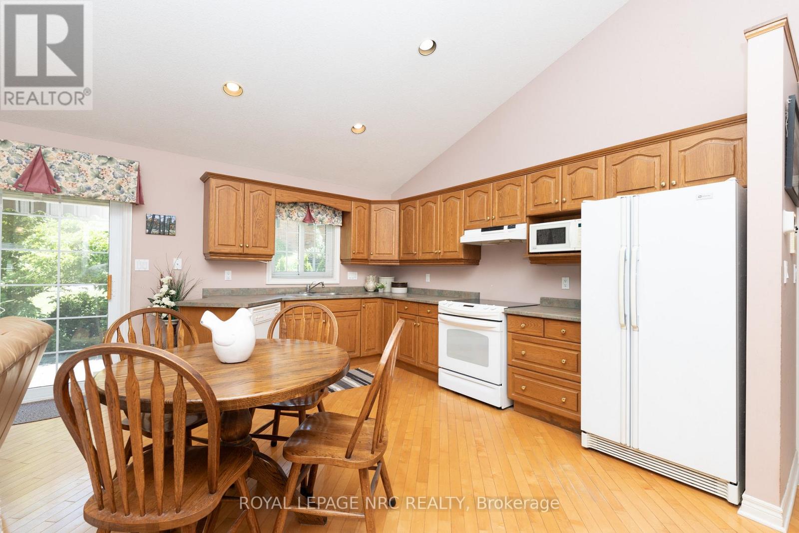 39 Oakridge Boulevard, Pelham, Ontario  L0S 1E5 - Photo 24 - X13225660