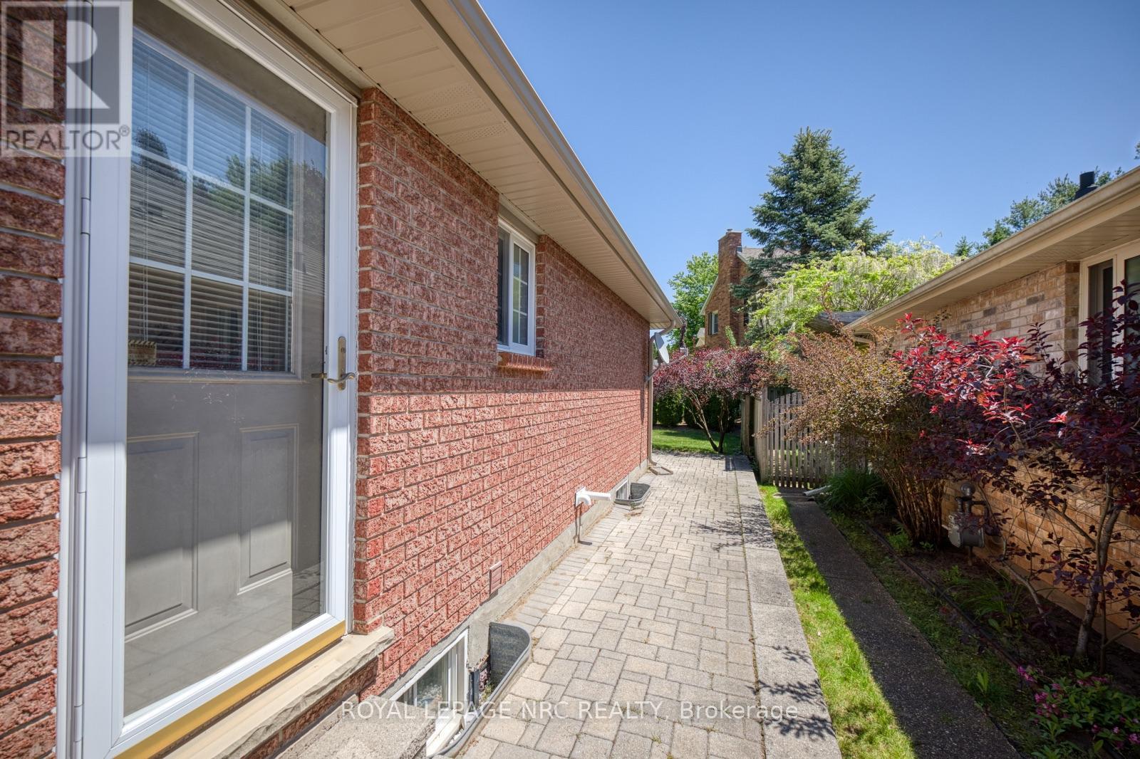 39 Oakridge Boulevard, Pelham, Ontario  L0S 1E5 - Photo 6 - X13225660