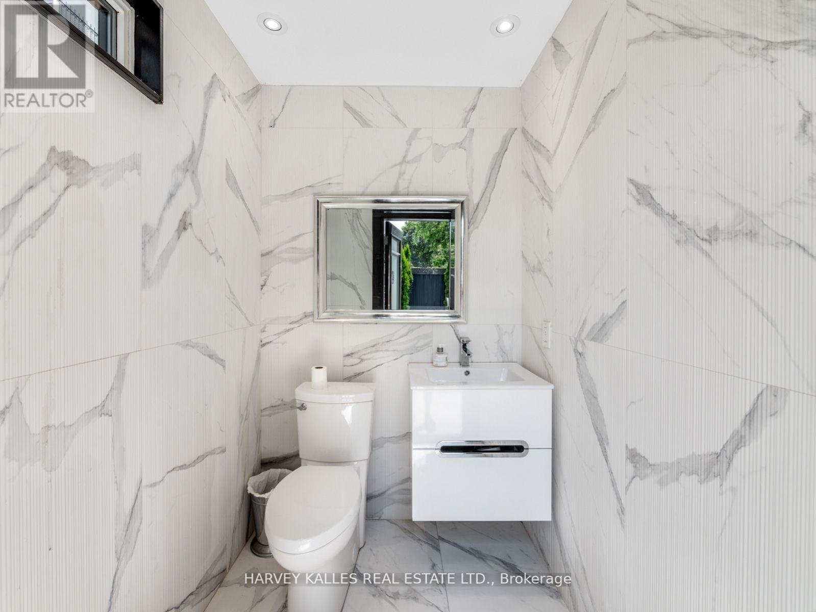 327 Cortleigh Boulevard, Toronto, Ontario  M5N 1B2 - Photo 40 - C13224476