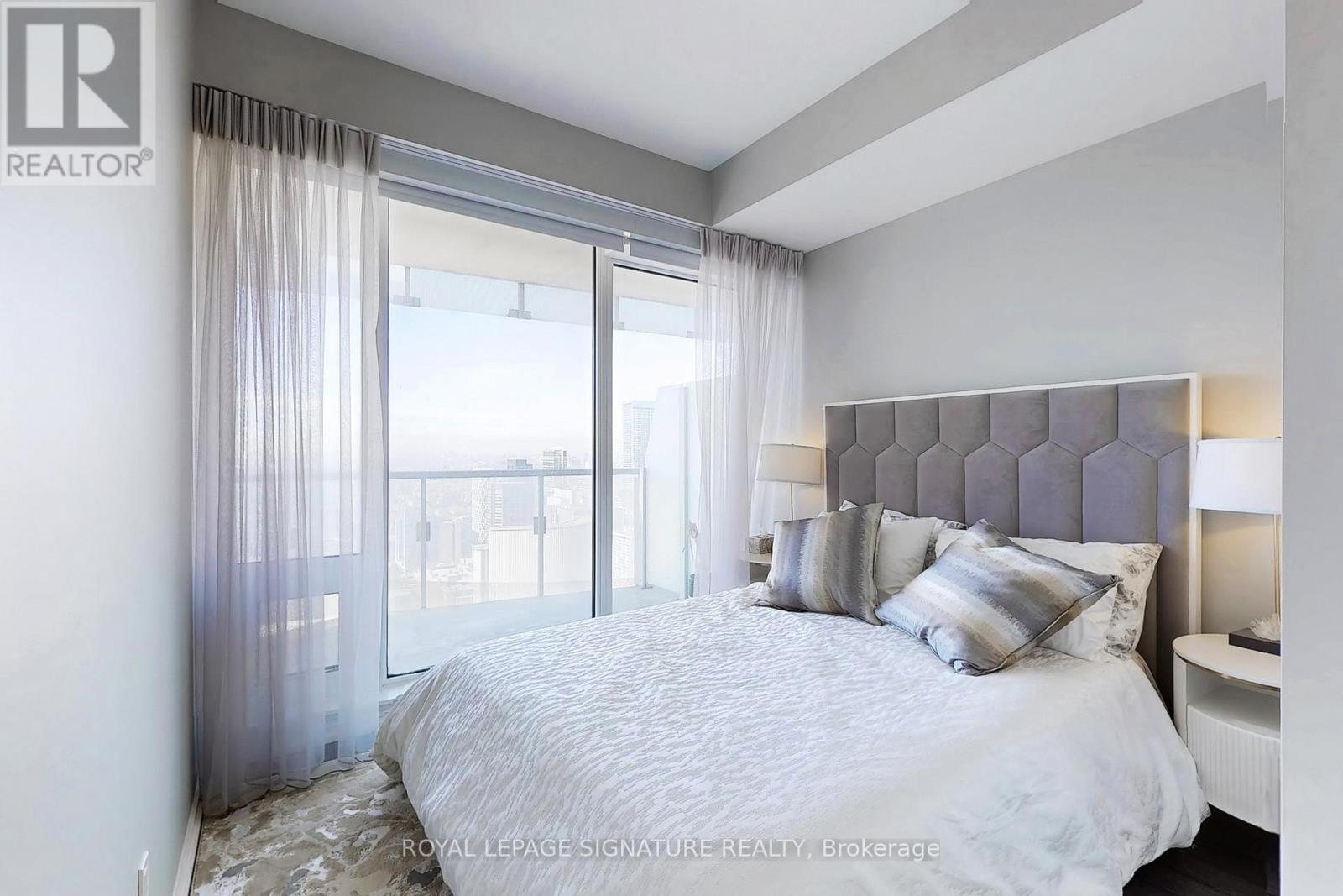 4409 - 197 Yonge Street, Toronto, Ontario  M5B 1M4 - Photo 23 - C13225712