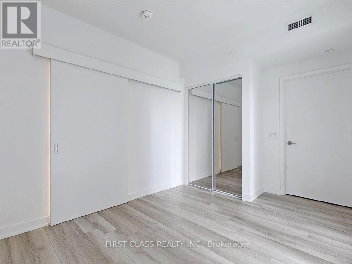 2512 - 230 Simcoe Street, Toronto, Ontario  M7A 1X8 - Photo 11 - C13225730