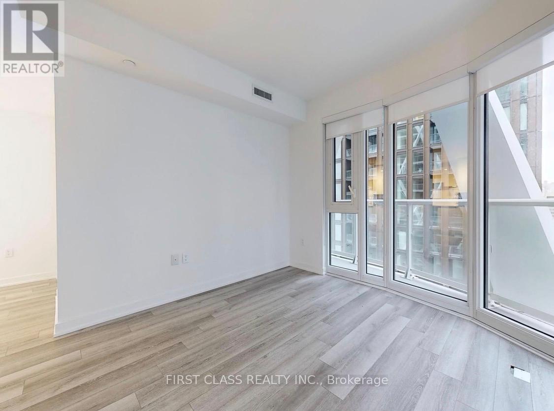 2512 - 230 Simcoe Street, Toronto, Ontario  M7A 1X8 - Photo 12 - C13225730