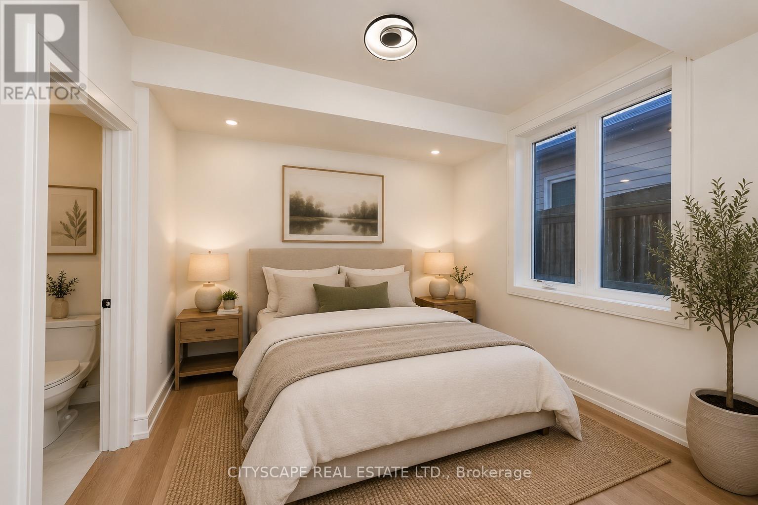 956 Fourth Street, Mississauga, Ontario  L5E 1J9 - Photo 43 - W13223068