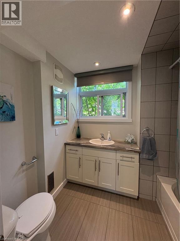 489 East Avenue Unit# A, Kitchener, Ontario  N2H 1Z7 - Photo 8 - 40835479