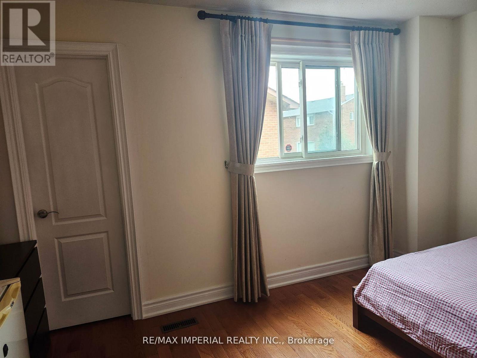 Bedroom One - 123 Mccabe Crescent, Vaughan, Ontario  L4J 2S6 - Photo 3 - N13225700
