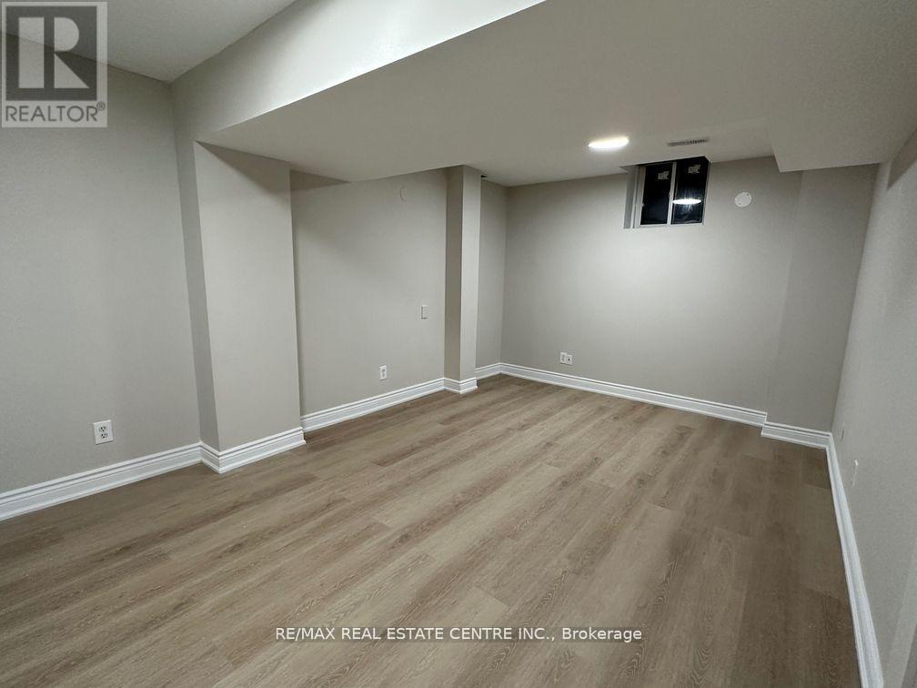 Bsmt - 5418 Loonlake Avenue, Mississauga, Ontario  L5V 2E1 - Photo 11 - W13225630