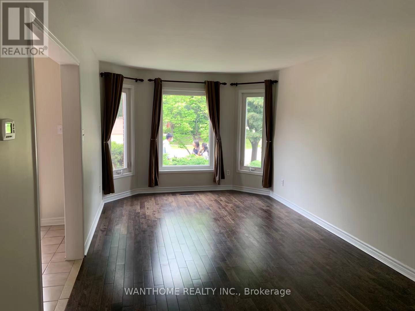 2710 Harewood Court, Oakville, Ontario  L6J 6X9 - Photo 3 - W13225664