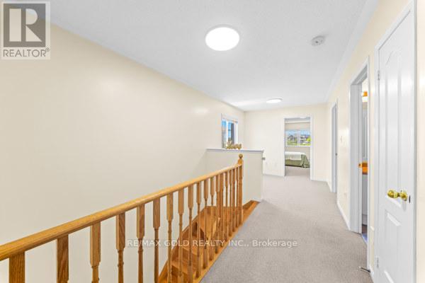 100 Tomabrook Crescent, Brampton, Ontario  L6R 0V5 - Photo 23 - W13225676