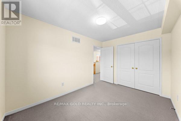 100 Tomabrook Crescent, Brampton, Ontario  L6R 0V5 - Photo 31 - W13225676