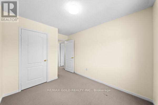 100 Tomabrook Crescent, Brampton, Ontario  L6R 0V5 - Photo 35 - W13225676