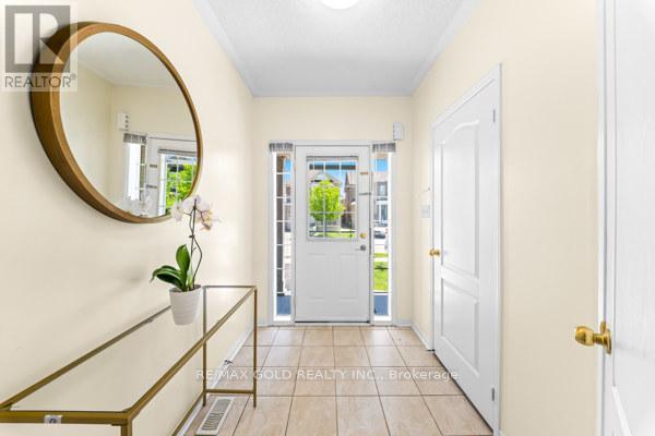 100 Tomabrook Crescent, Brampton, Ontario  L6R 0V5 - Photo 8 - W13225676