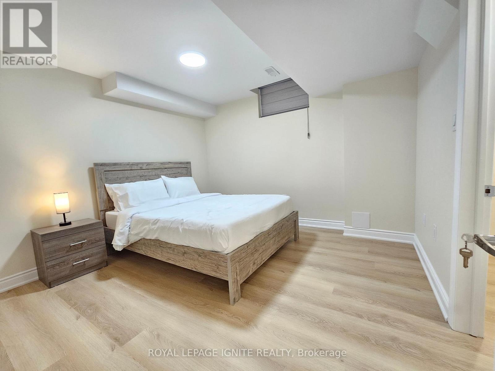 6 Timmins Street, Brampton, Ontario  L6R 0S5 - Photo 6 - W13225680