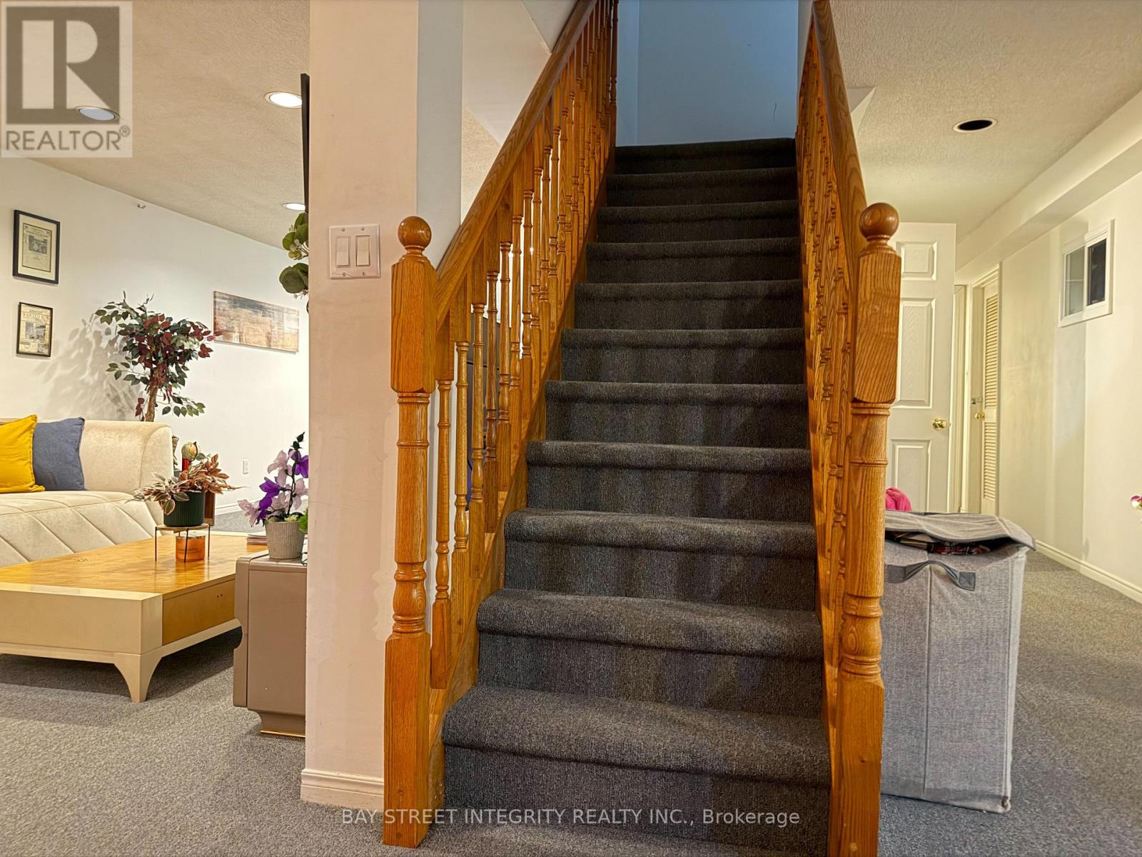 5110 Nishga Court, Mississauga, Ontario  L5R 2M9 - Photo 10 - W13225694