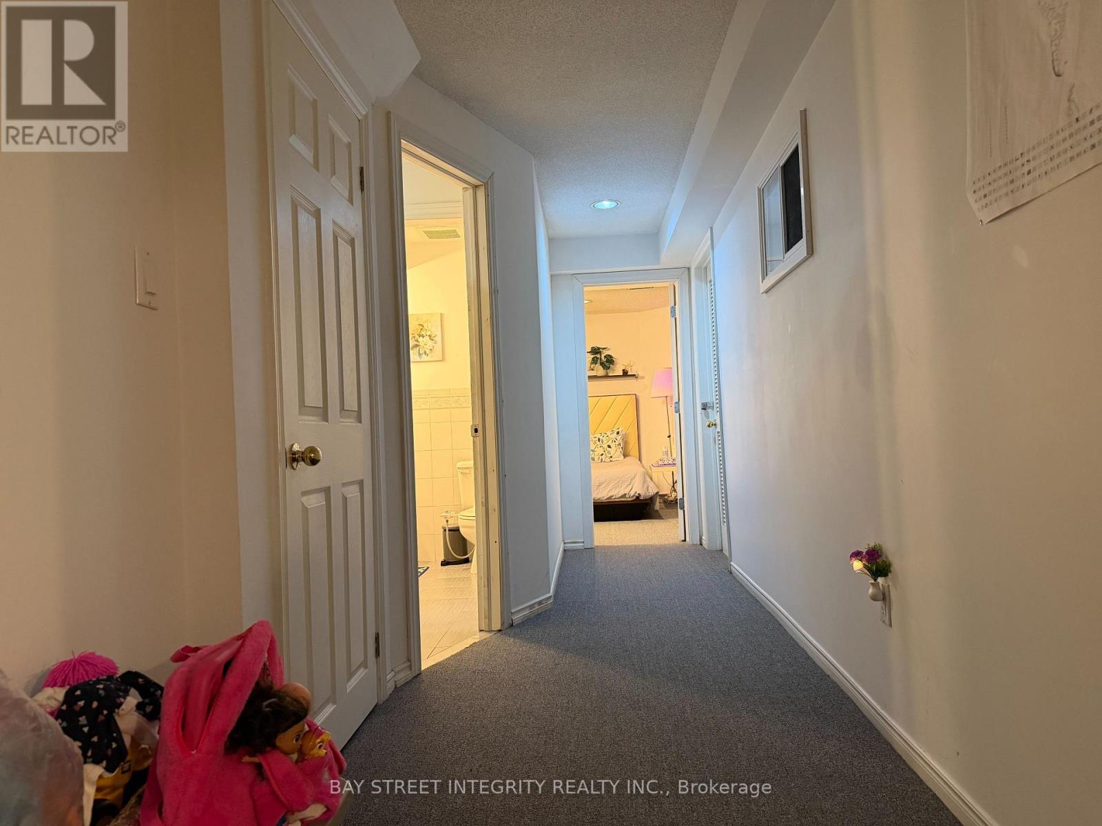 5110 Nishga Court, Mississauga, Ontario  L5R 2M9 - Photo 14 - W13225694