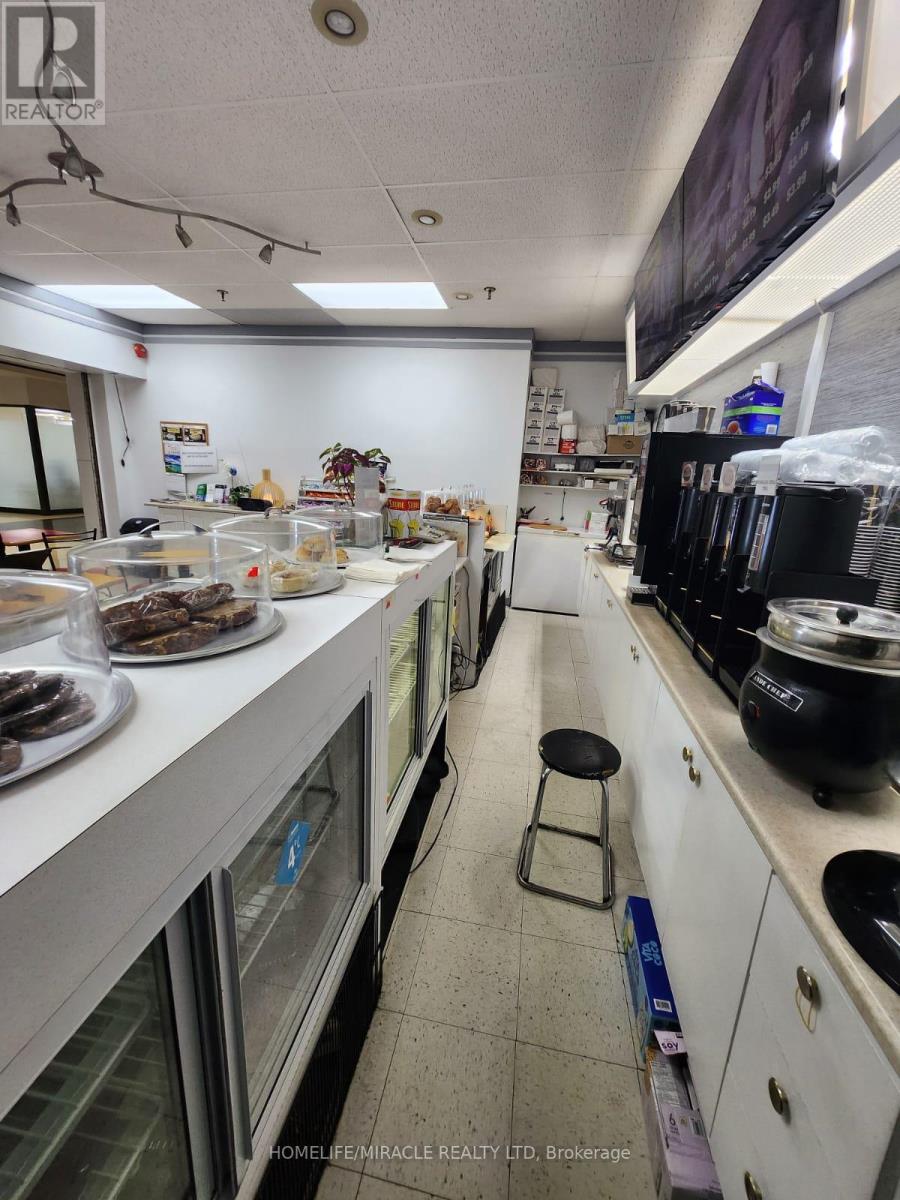 G11 - 2340 Dundas Street W, Toronto, Ontario  M6P 4A9 - Photo 17 - W13225738