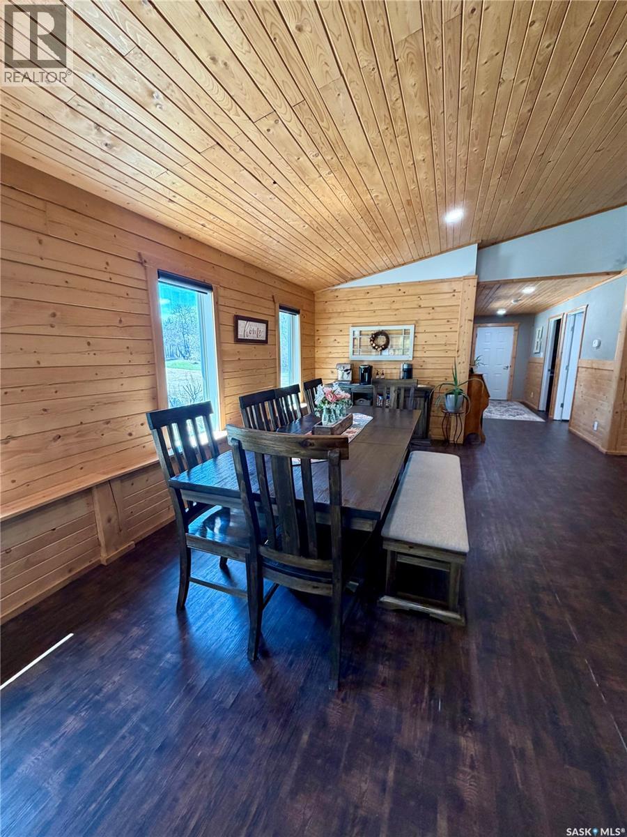 Acreage & Home W/detached In Law 2 Bedroom Suite, Hudson Bay Rm No. 394, Saskatchewan  S0E 0Y0 - Photo 2 - SK037023