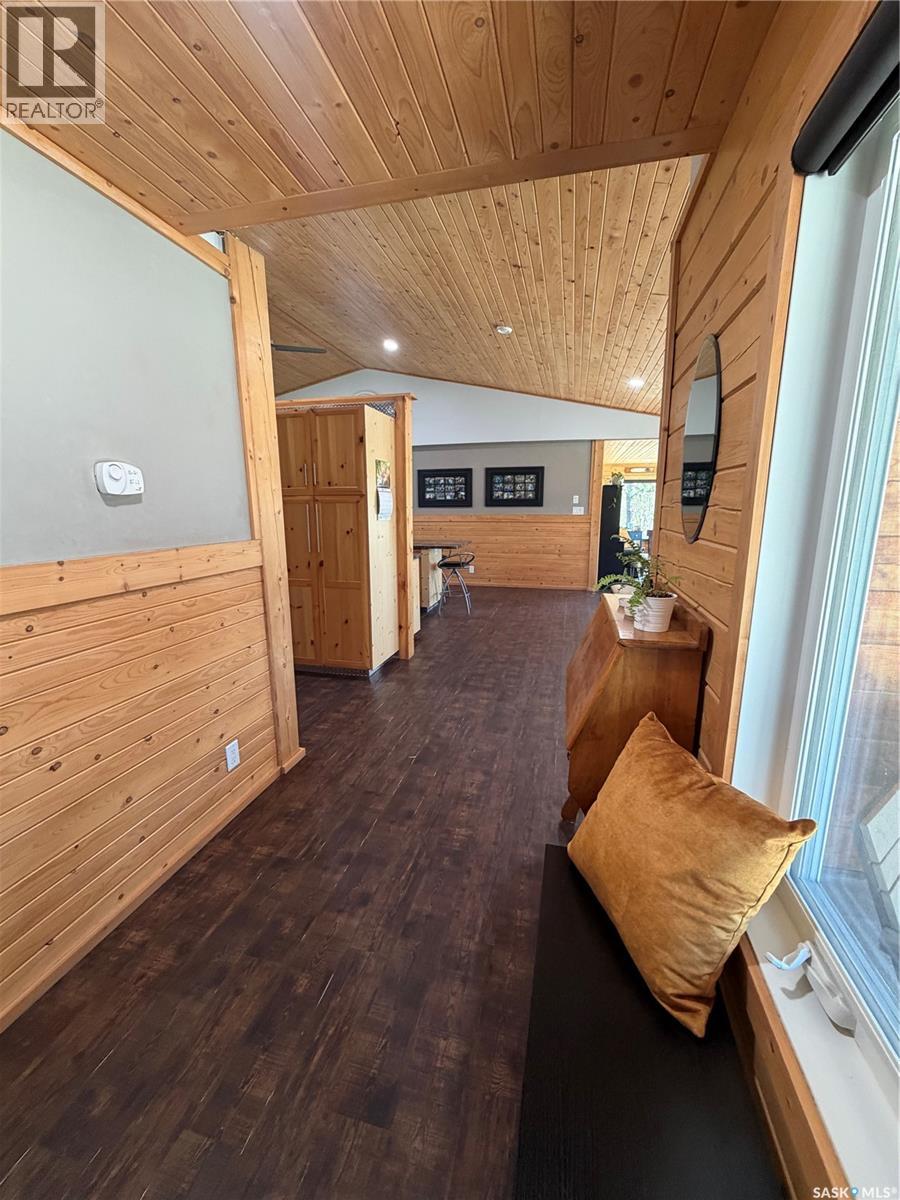 Acreage & Home W/detached In Law 2 Bedroom Suite, Hudson Bay Rm No. 394, Saskatchewan  S0E 0Y0 - Photo 3 - SK037023