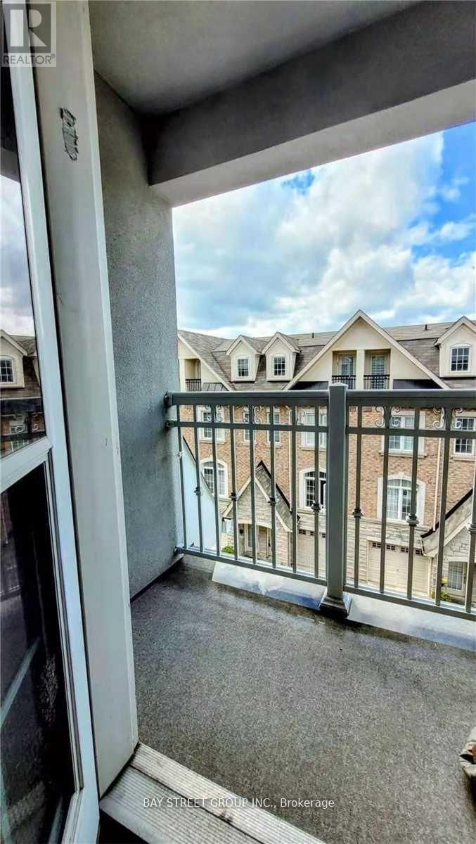 9 Strawflower Mews, Toronto, Ontario  M2N 0E8 - Photo 14 - C13225280