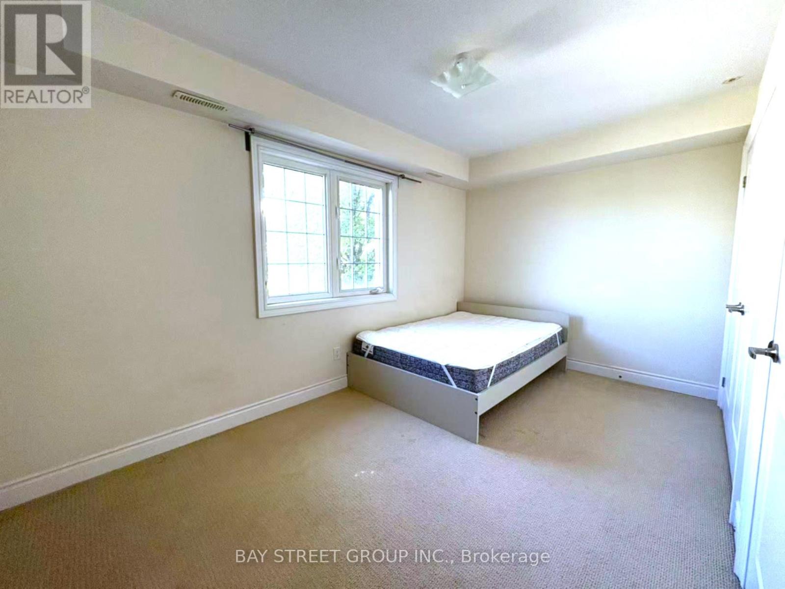 9 Strawflower Mews, Toronto, Ontario  M2N 0E8 - Photo 11 - C13225280
