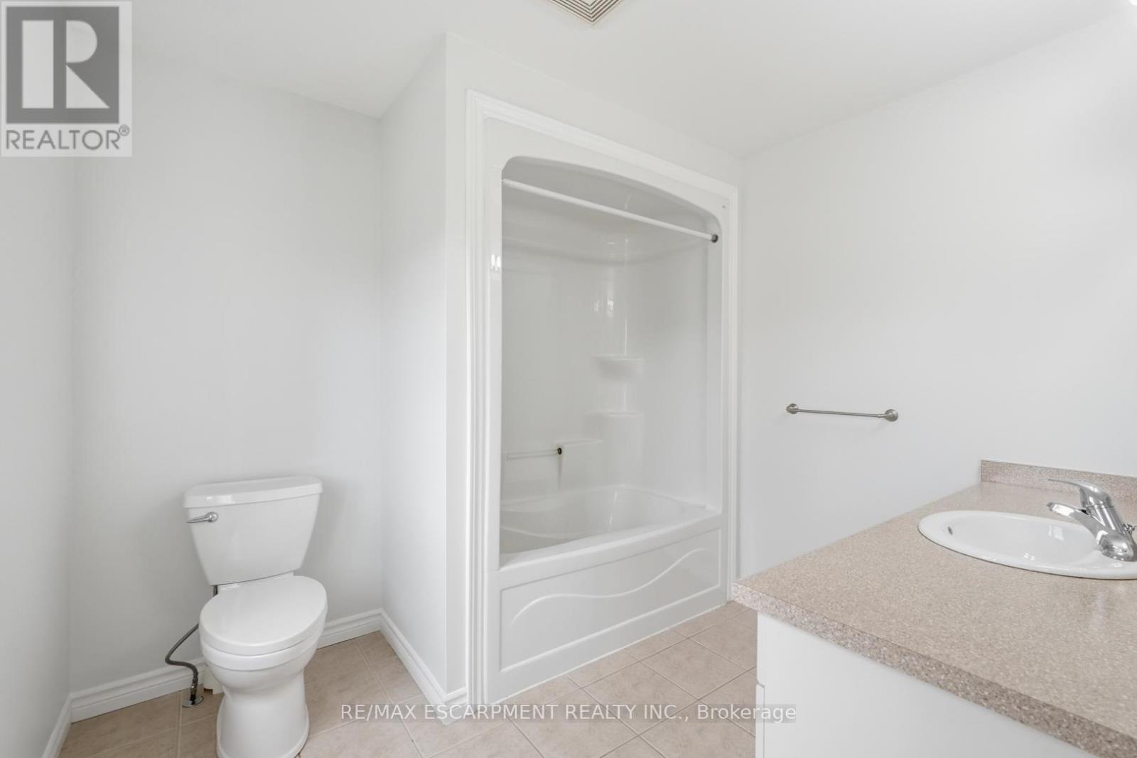 35 - 99 Panabaker Drive, Hamilton, Ontario  L9G 0A3 - Photo 20 - X13225716