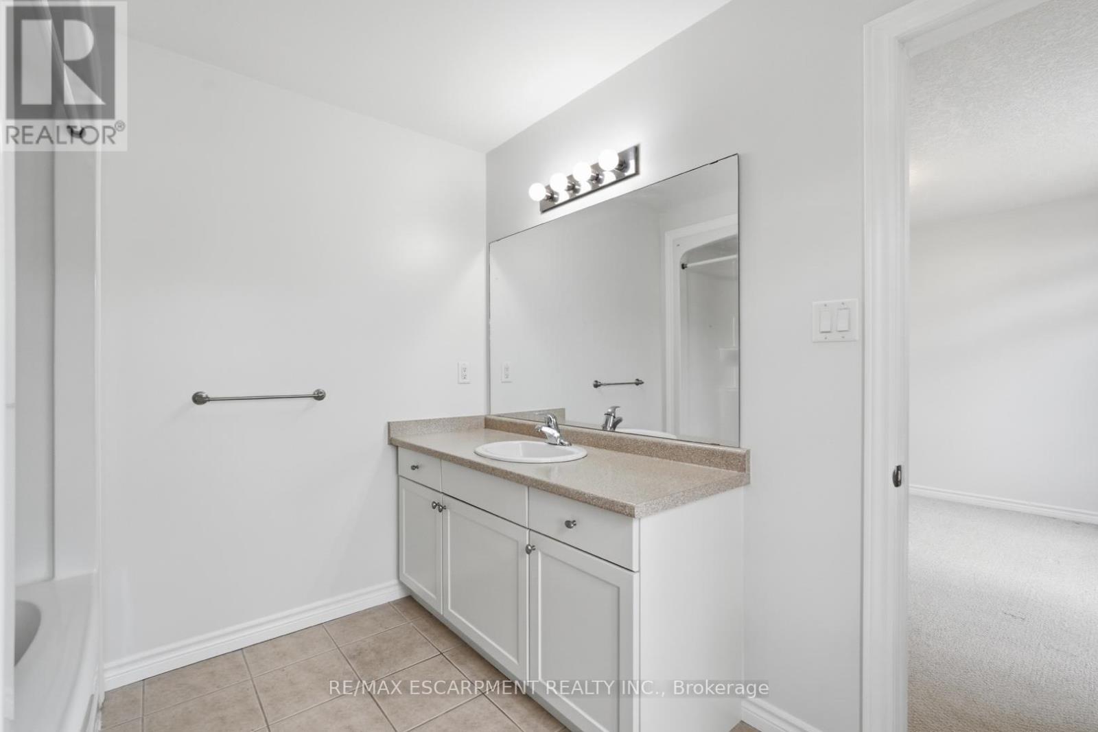 35 - 99 Panabaker Drive, Hamilton, Ontario  L9G 0A3 - Photo 21 - X13225716