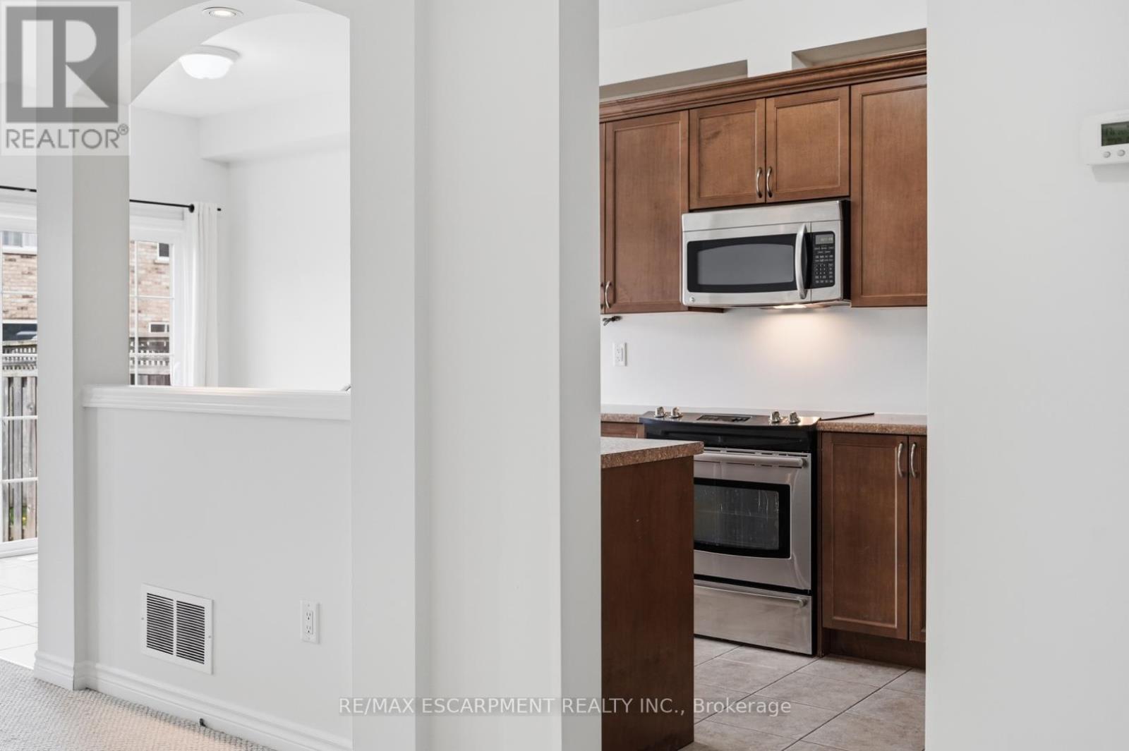 35 - 99 Panabaker Drive, Hamilton, Ontario  L9G 0A3 - Photo 9 - X13225716