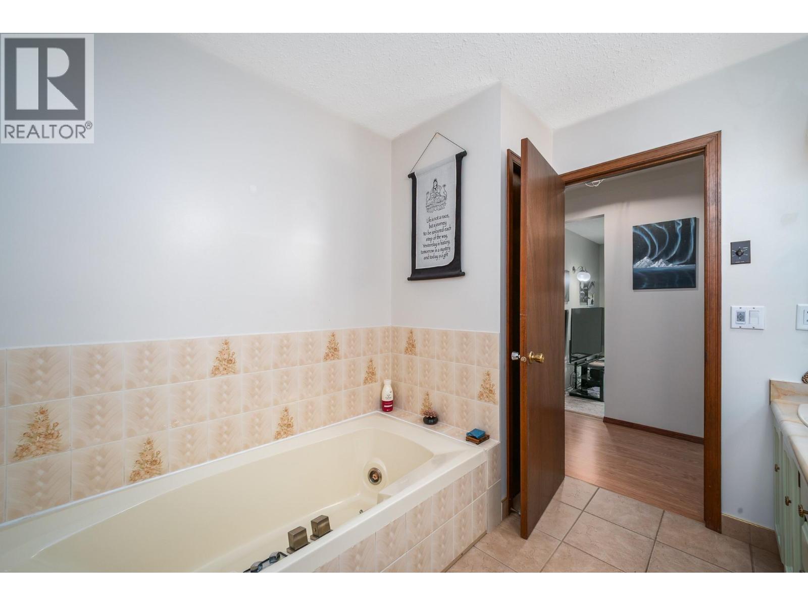 700 Richards Road, Kelowna, British Columbia  V1X 2X6 - Photo 37 - 10389221