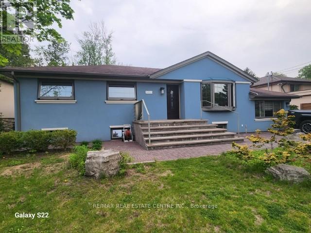 2450 Edenhurst Drive, Mississauga, Ontario  L5A 2K9 - Photo 9 - W13225474