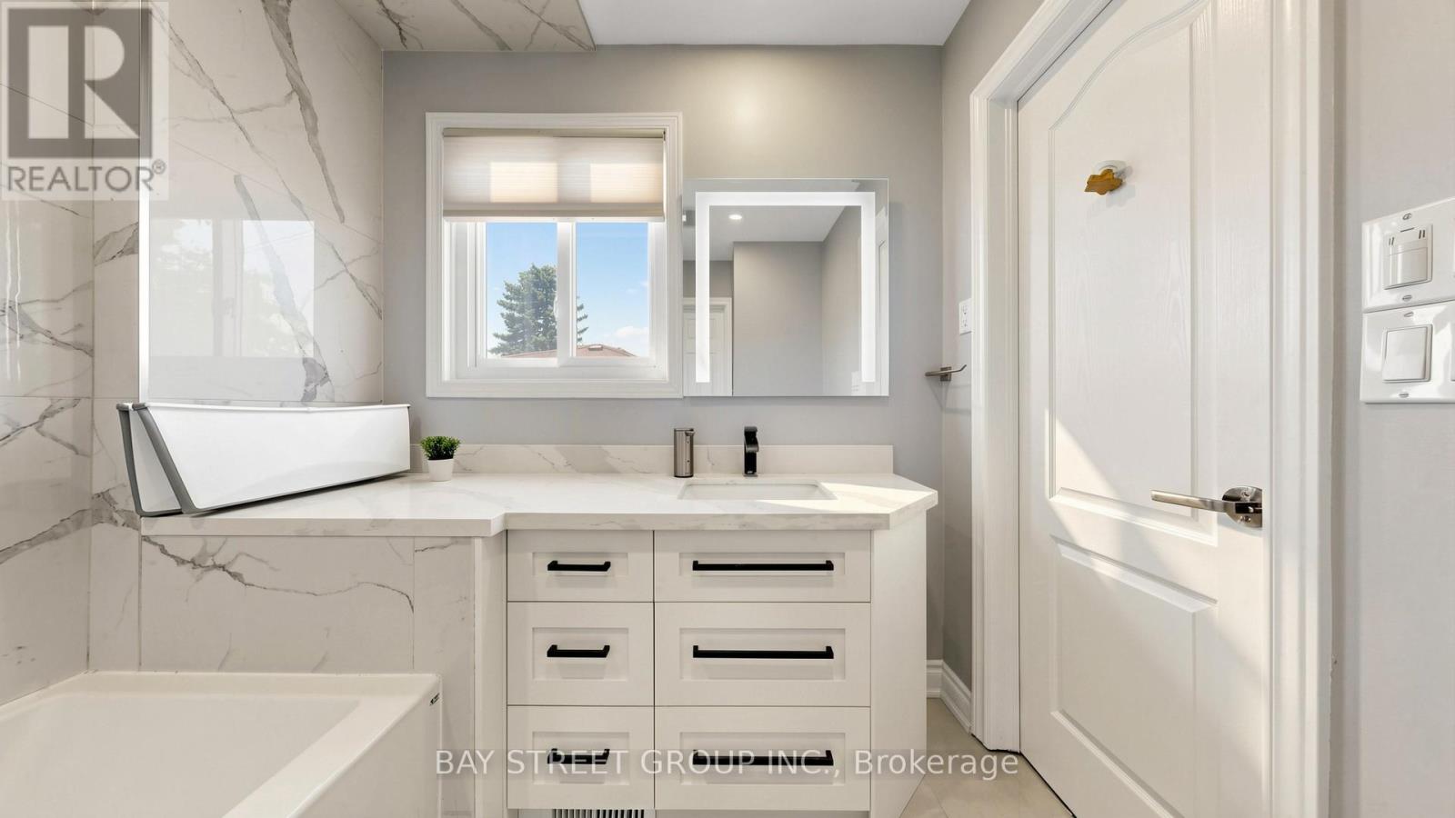 65 Bessarion Road, Toronto, Ontario  M2K 1H8 - Photo 23 - C13225746