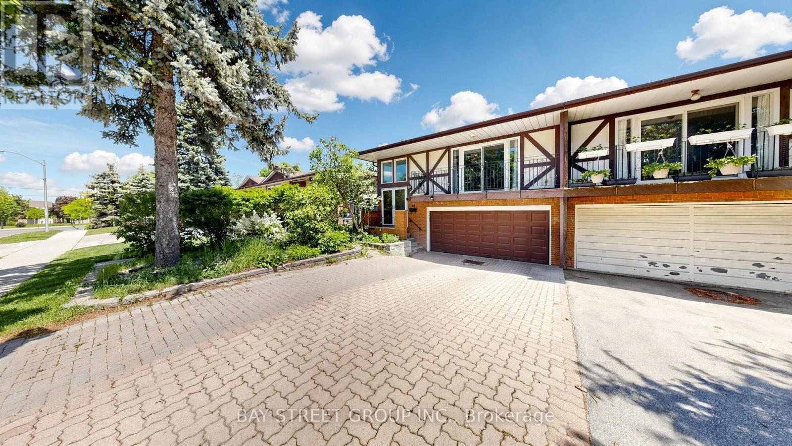 65 Bessarion Road, Toronto, Ontario  M2K 1H8 - Photo 3 - C13225746
