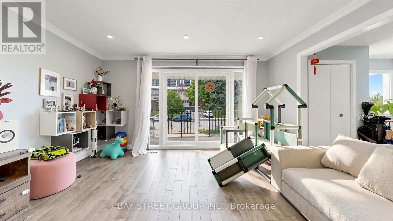65 Bessarion Road, Toronto, Ontario  M2K 1H8 - Photo 6 - C13225746