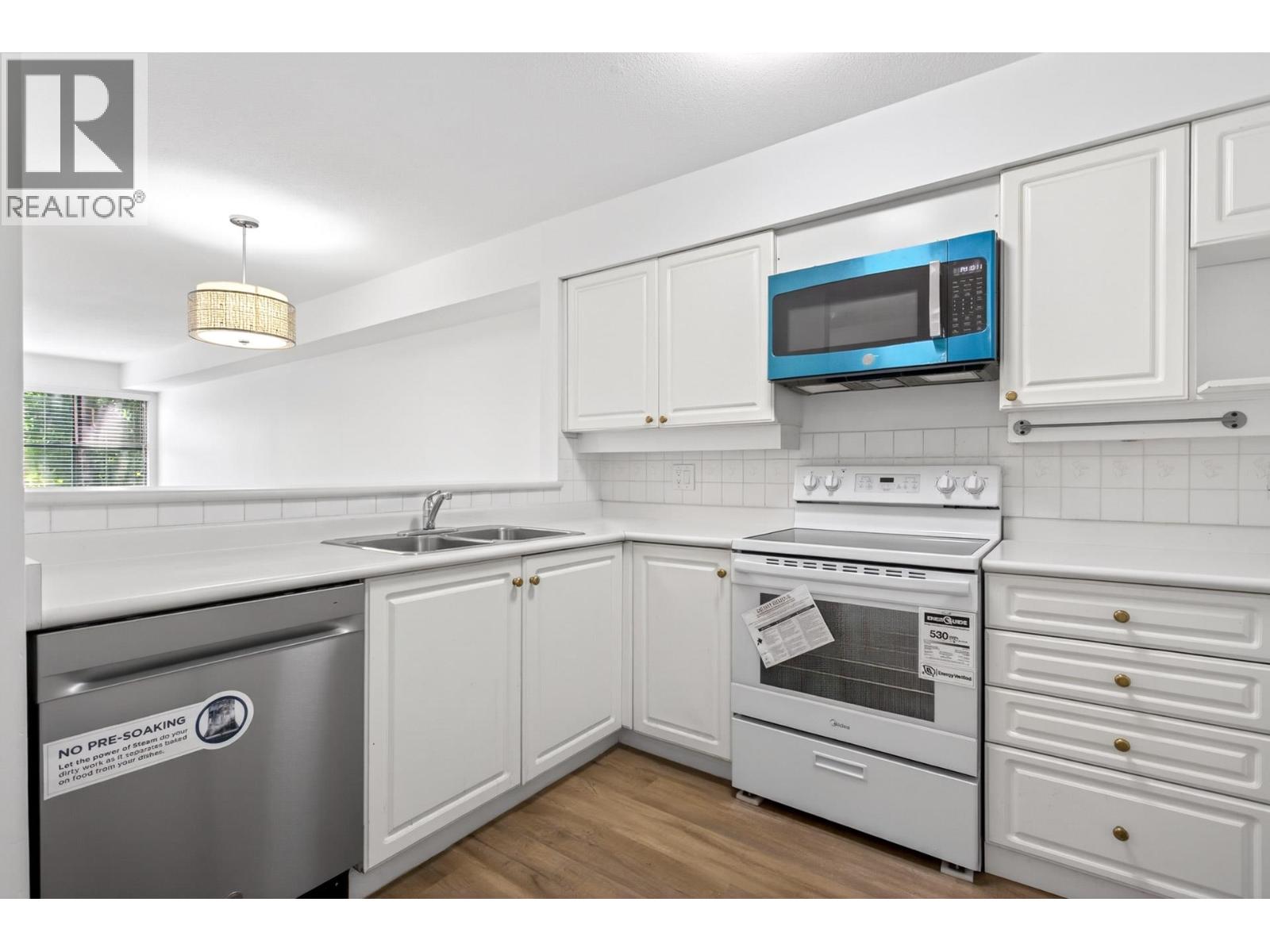 306a 7025 Stride Avenue, Burnaby, British Columbia  V3N 4Y1 - Photo 5 - R3130716