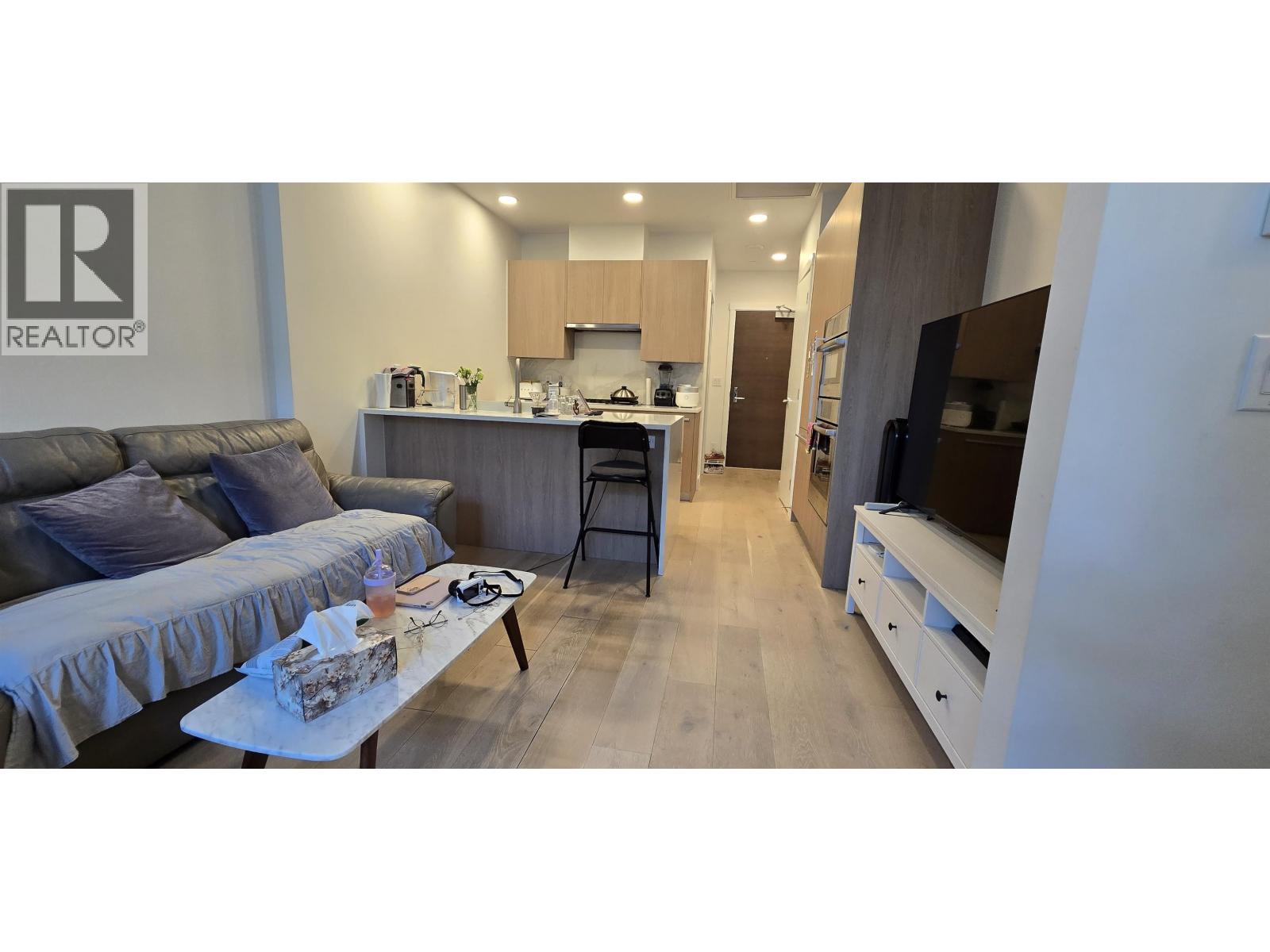 1208 27th Street, North Vancouver, British Columbia  V7L 1X2 - Photo 4 - R3130743