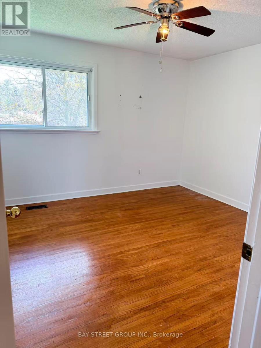 # Upper Unit - 395 Loretta Crescent, Whitchurch-Stouffville, Ontario  L4A 7G3 - Photo 6 - N13225762